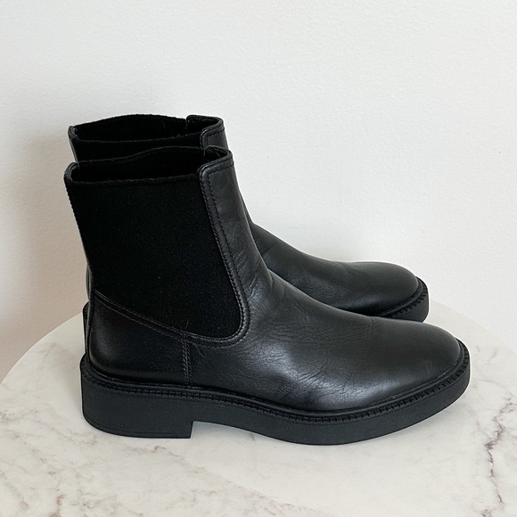 NEW Vince Kegan Chelsea Boots Black Size 10 US 40 EU - Picture 6 of 7